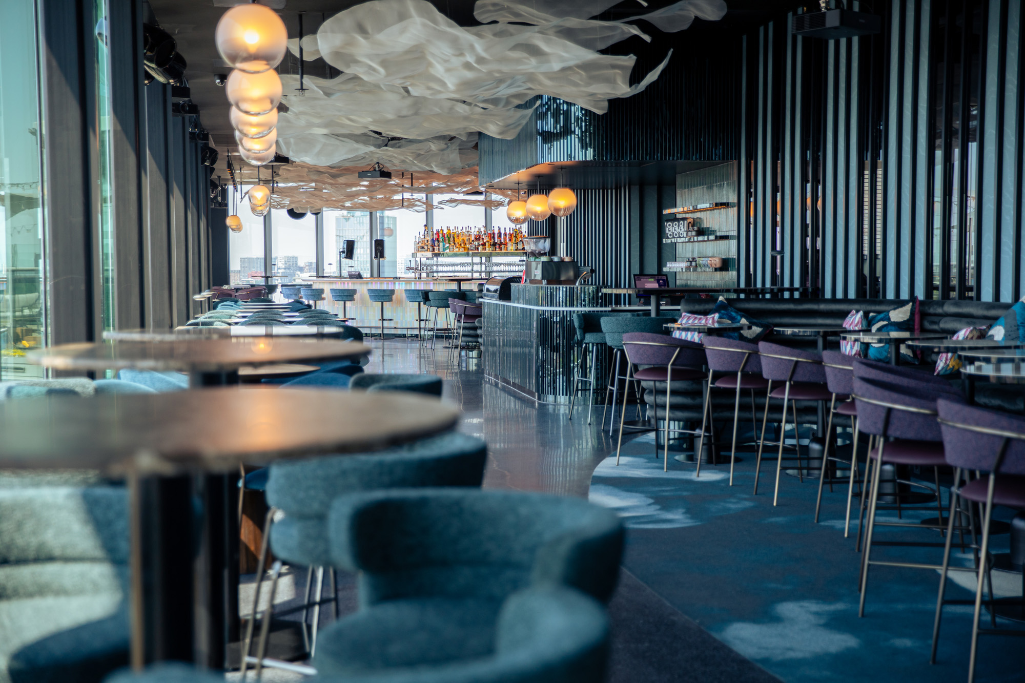 LuminAir Rooftop Bar Hilton Amsterdam Bureau Vandervorm LuminAir Rooftop Bar Hilton Amsterdam Bureau Vandervorm