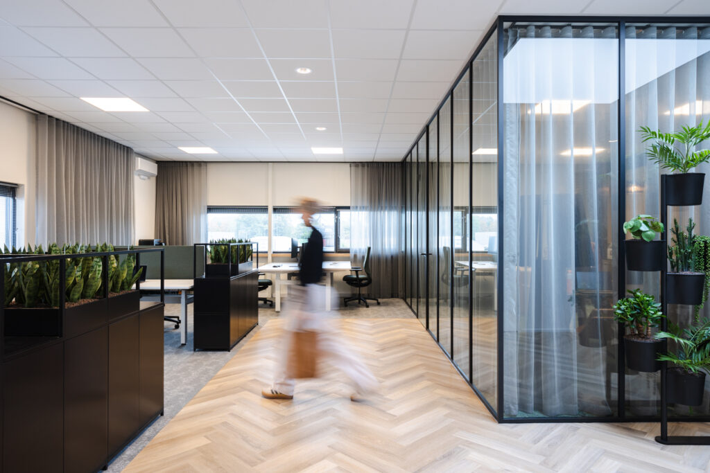 Bureau vandervorm Turnkey project voor Meant2B