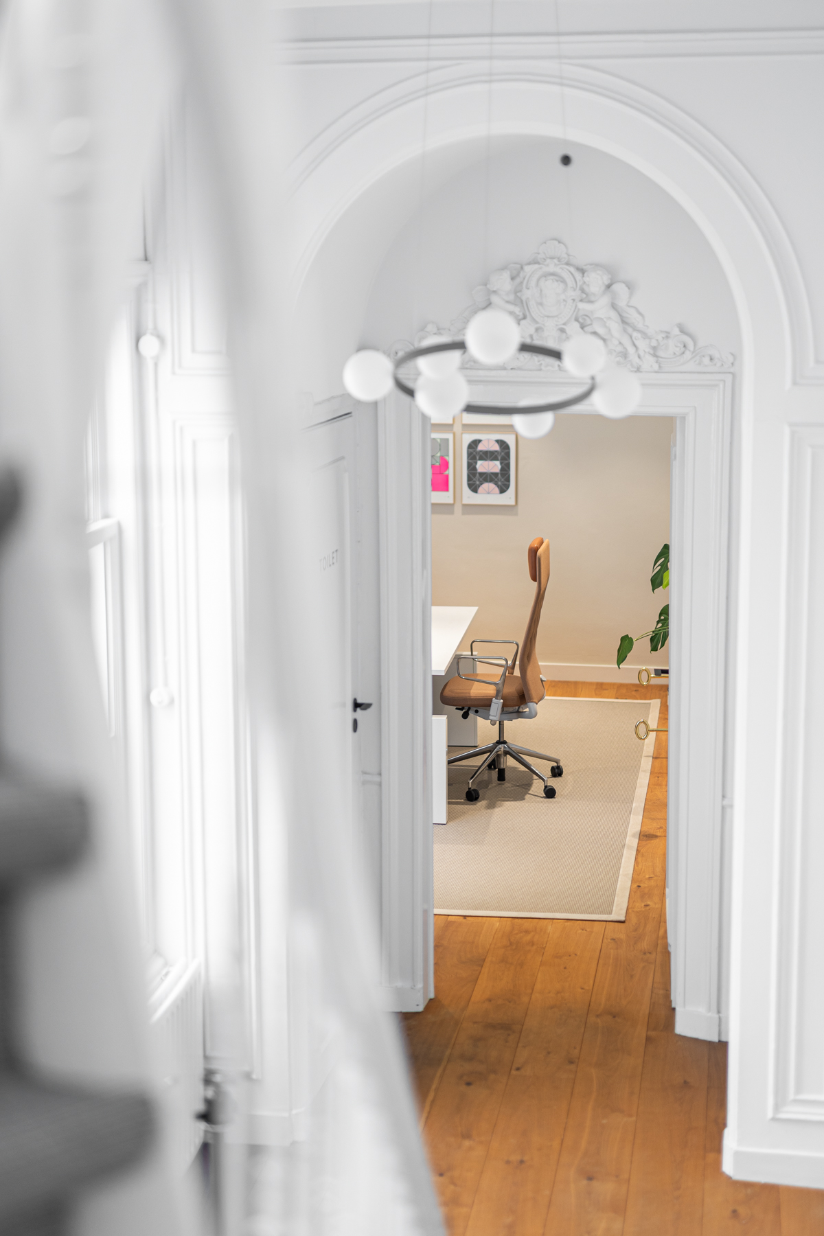 Werkplek met design meubilair Lubbers Boer Douma