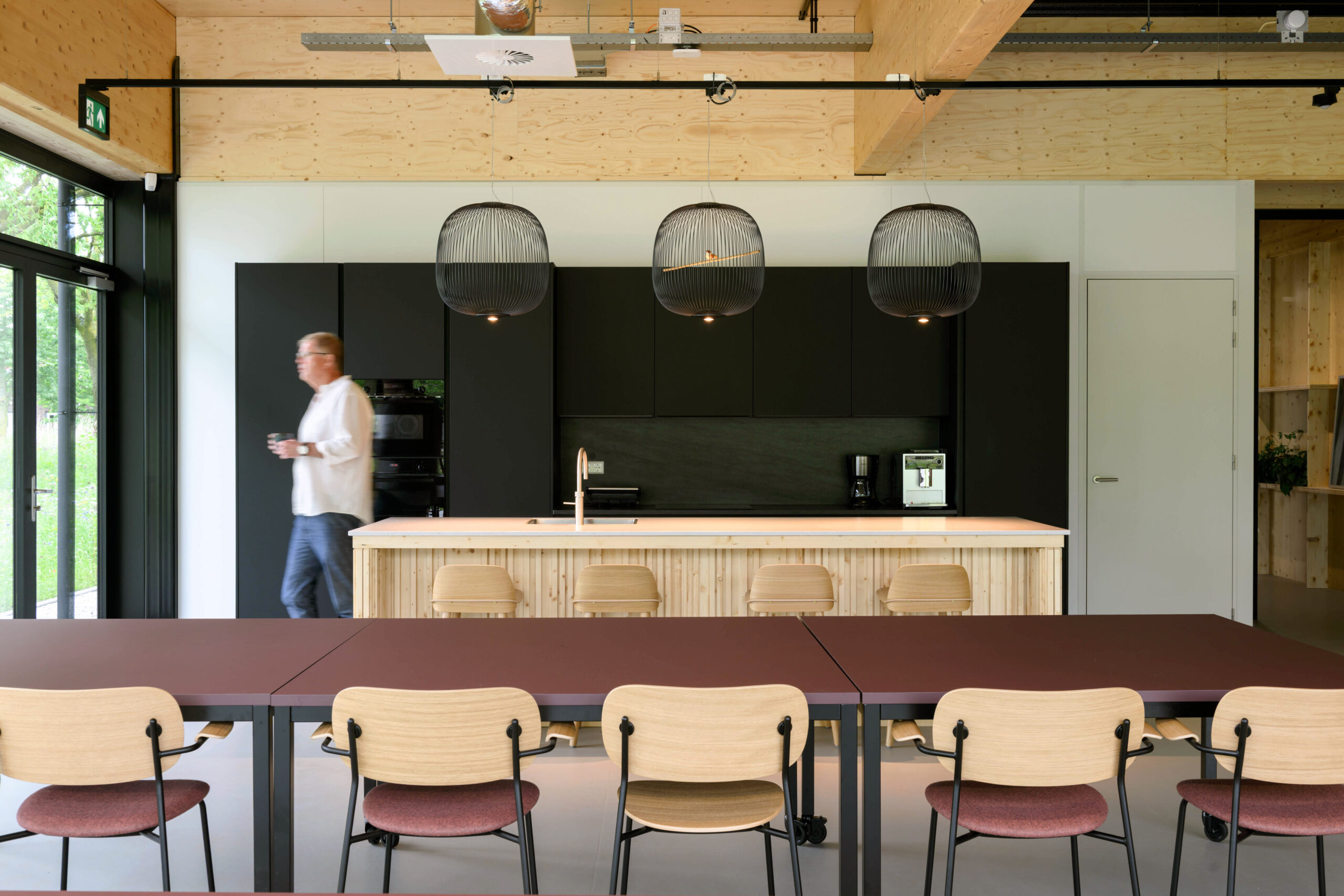 Project Stout Groep | Meubelplan en projectinrichting 13